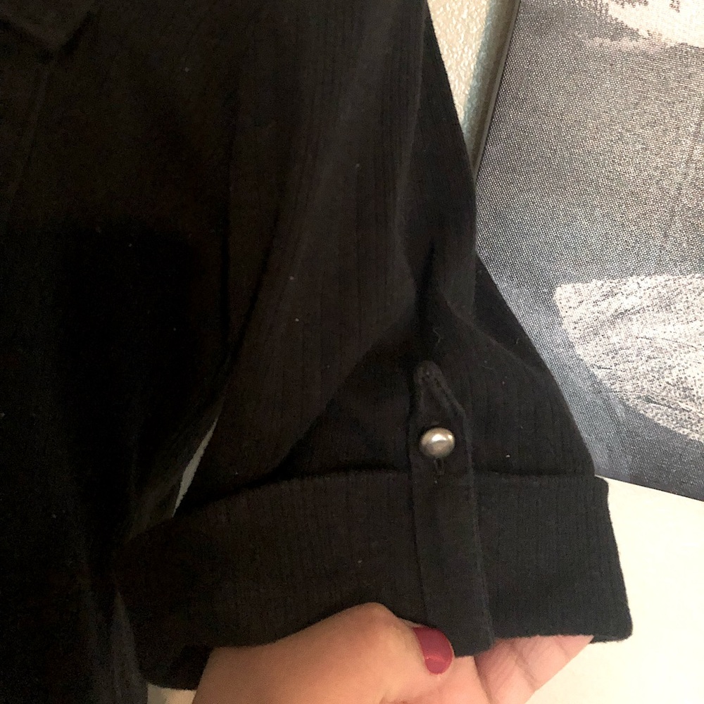 𝐂𝐫𝗼𝐟𝐭 & 𝐁𝐚𝐫𝐫𝗼𝐰 Blouse - Picture 7 of 11